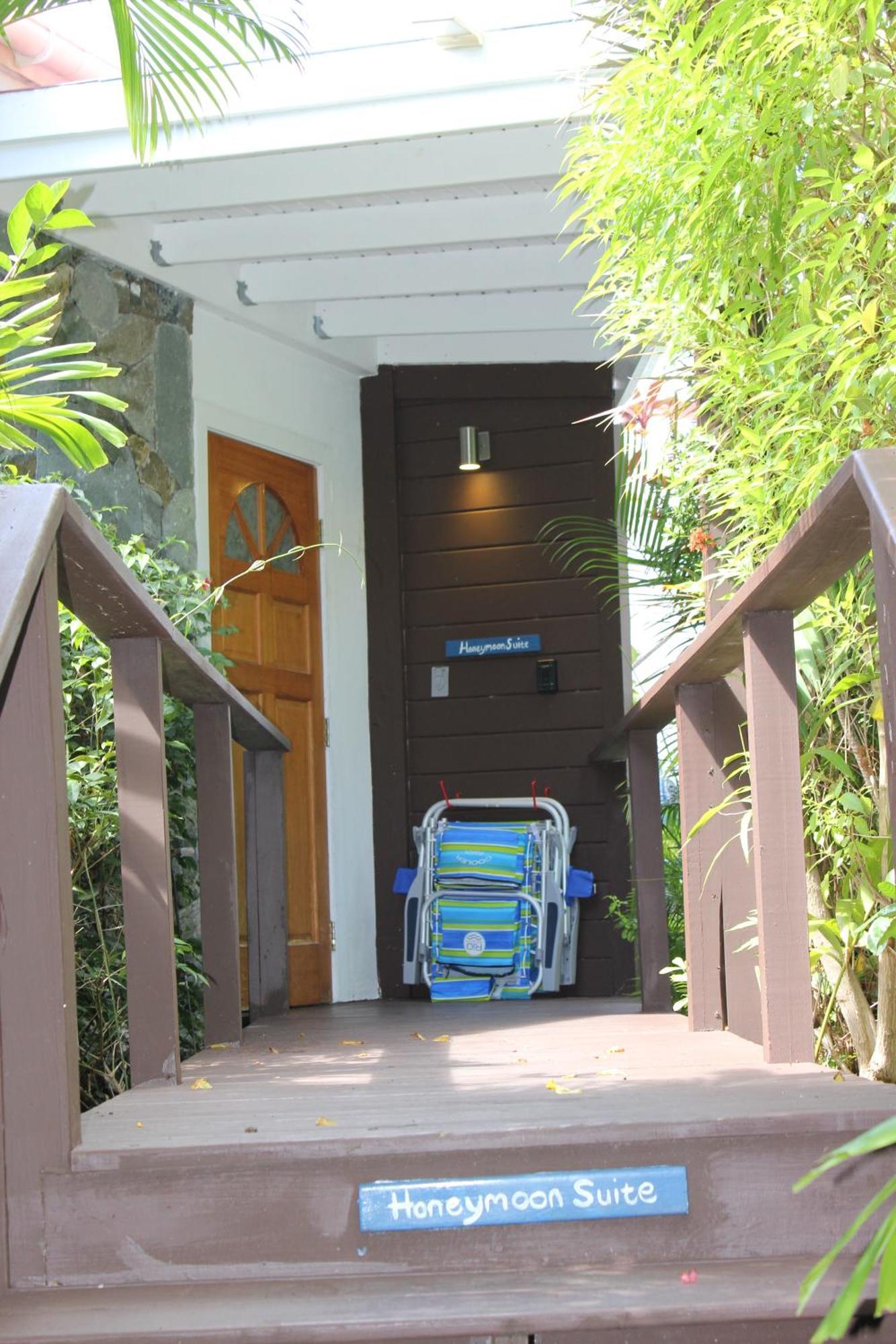 Beautiful Honeymoon Suite At Sunset Serenade Cruz Bay ภายนอก รูปภาพ